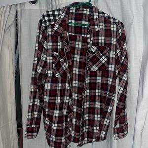 Read white and black flannel